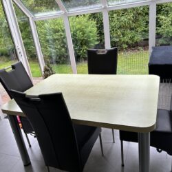 eettafel 4 stoelen (4)
